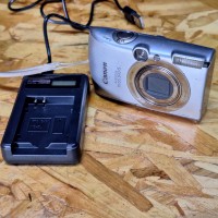 Canon Ixus 970 IS Digital Camera