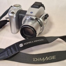 Konica Minolta Dimage Z2 4MP Digital Camera