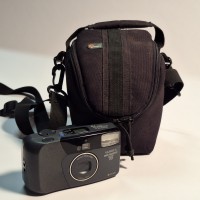 LowePro Adventura Ultra Zoom 100 Compact Camera Bag