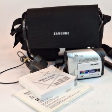 Samsung VP-D361 MiniDV Camcorder