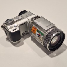 Sony Cyber-shot DSC-F717 5.0MP Digital Camera with Carl Zeiss Vario-Sonnar Lens 3 Months Warranty - 41223 Sony Cyber-shot DSC-F717 5.0MP Digital Camera with Carl Zeiss Vario-Sonnar Lens 3 Months Warranty - 41223
