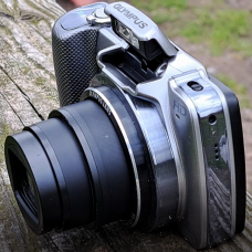 Olympus SZ-10 14MP Digital Camera